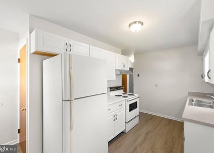 445 Royal Street - Photo 1