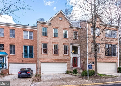 11472 Waterhaven Court - Photo 1