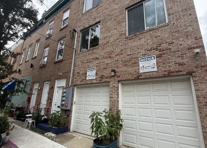 2005 N Mascher Street - Photo 1
