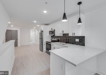 2314 N Sydenham Street - Photo 1