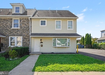 812 Darby Road - Photo 1