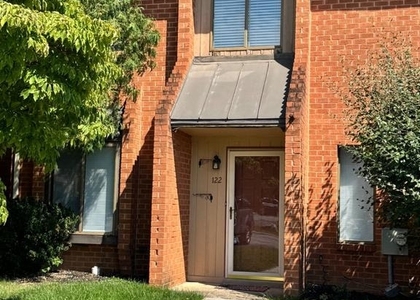 122 Caernarvon Court - Photo 1