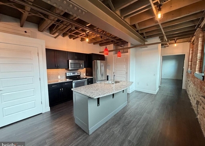 820 W Market Street - Photo 1