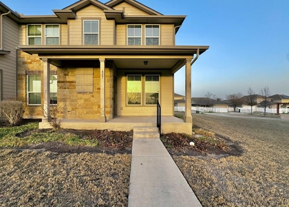 417 Katmai Cir - Photo 1