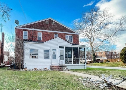 520 W Thirty Eighth Street - Photo 1