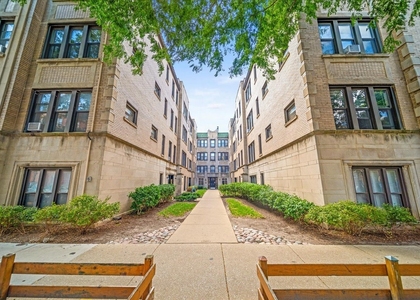 641 W Roscoe Street - Photo 1