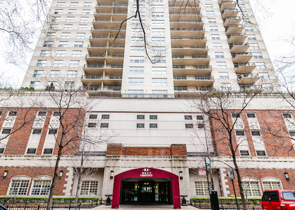 21 W Chestnut Street - Photo 1