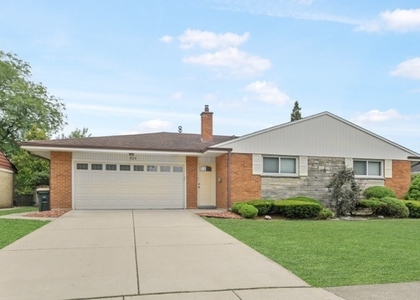 825 Ottawa Avenue - Photo 1