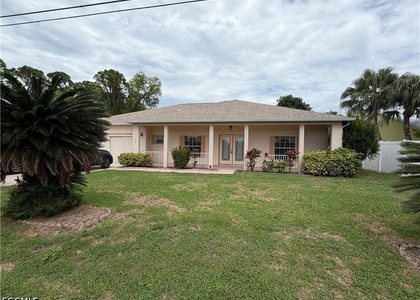 721 Milwaukee Boulevard - Photo 1