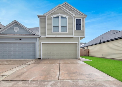 16518 Strathmore Manor Lane - Photo 1