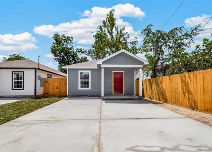 7412 S Hall Street - Photo 1