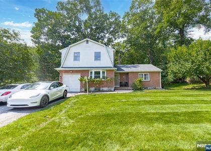 34 Andrew - Photo 1