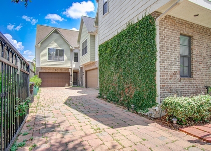 4001 Dallas Street - Photo 1