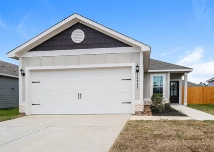 15643 Plum Brook Drive - Photo 1