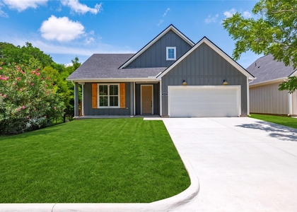 2410 28th Ave N - Photo 1