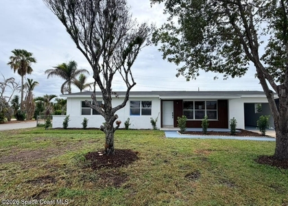 205 Melaleuca Drive E - Photo 1