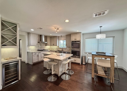 5638 Grape Street - Photo 1