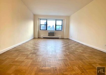East 79 Street - Photo 1