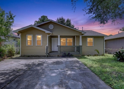 7013 Saint Augustine Street - Photo 1