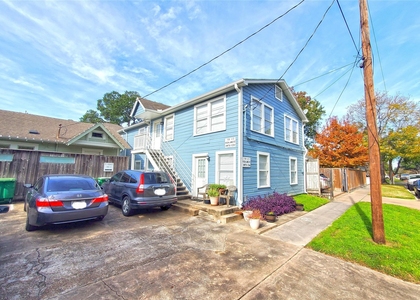 701 1/2 Highland Street - Photo 1