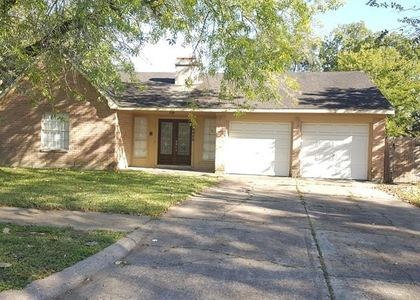 10423 Tenneco Drive - Photo 1