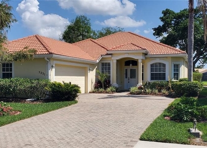 5231 Highbury Circle - Photo 1
