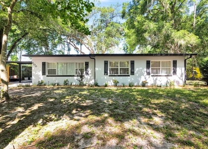 600 Nw 36th Drive - Photo 1