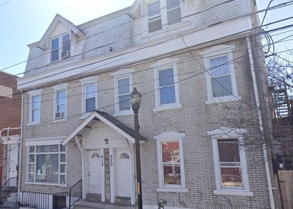 620 W Chew - Photo 1