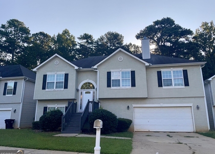 8262 Parkwood Place - Photo 1
