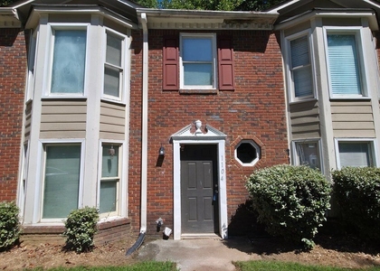 1104 Booth Court Sw - Photo 1