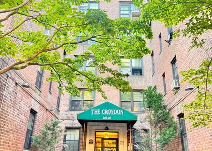 140-35 Burden Crescent Briarwo - Photo 1