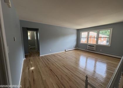 55 Terrace Avenue - Photo 1