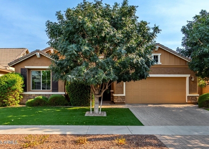 7229 E Plata Avenue - Photo 1