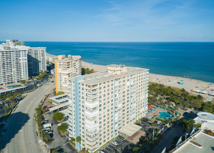 305 N Pompano Beach Boulevard - Photo 1