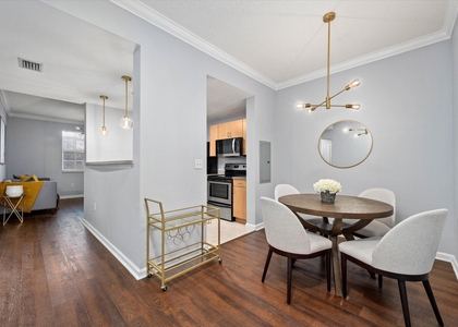 533 Ne 3rd Avenue - Photo 1