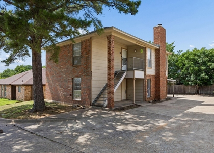 2005 Minnie Drive - Photo 1
