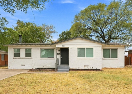 1705 Longview Street - Photo 1
