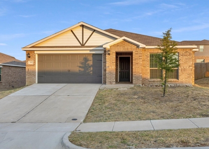 740 Saratoga Drive - Photo 1