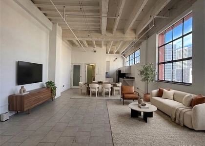 312 W 5th Street - Photo 1