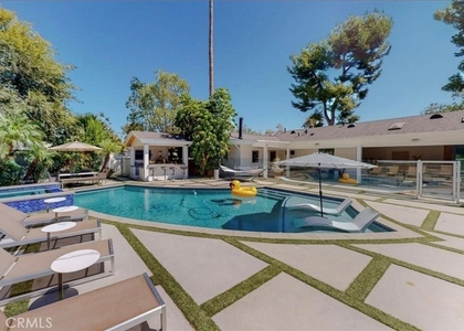 6945 Amestoy - Photo 1