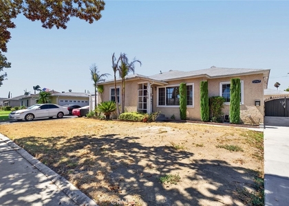 13569 Montague Street - Photo 1