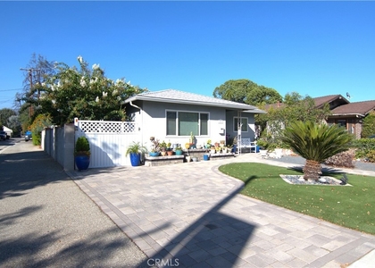 1733 Bonita - Photo 1