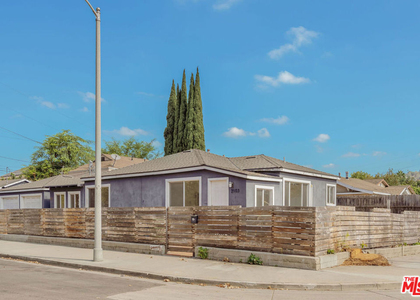 2103 Barclay Street - Photo 1