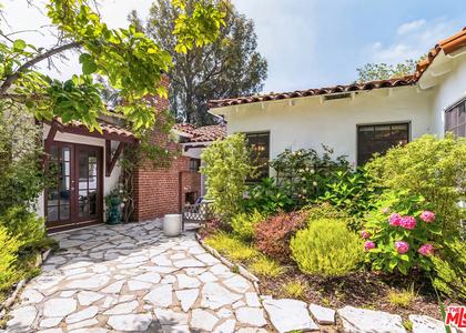 451 Veteran Avenue - Photo 1