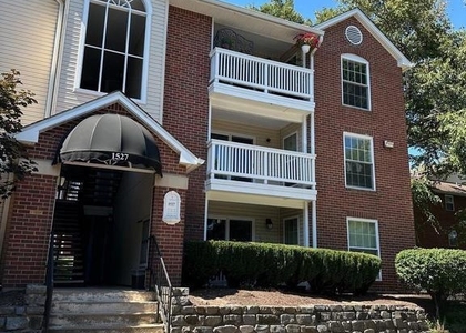 1527 Lincoln Way - Photo 1