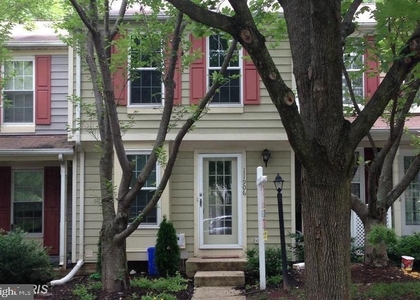 11906 Fieldthorn Court - Photo 1