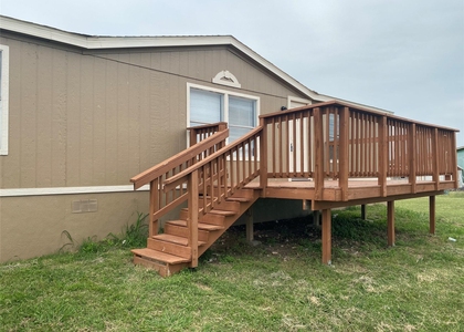 110 Thomas Park Dr - Photo 1