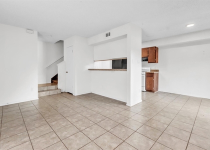 5805 Cougar Dr - Photo 1