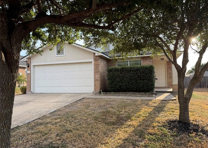 1015 Remington Dr - Photo 1