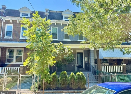 918 Hamilton Street Nw - Photo 1